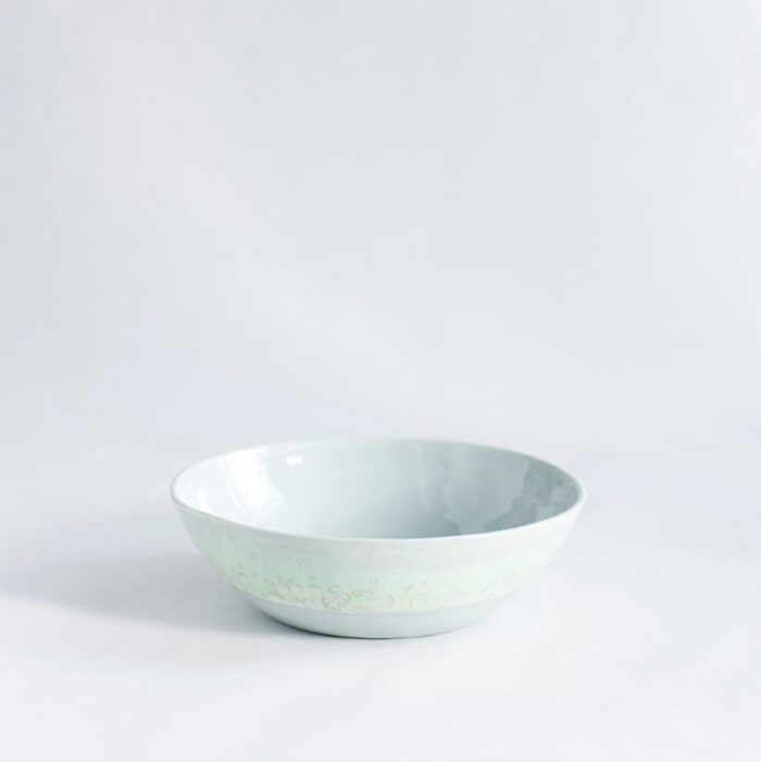 skål mellem lav morgenmadsskål i grøn håndlavet keramik Lena Pedersen København porcelæn
